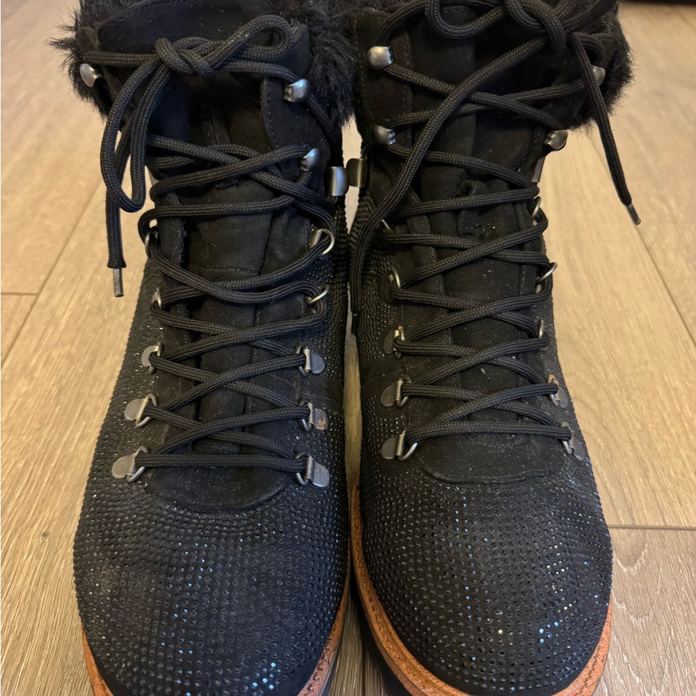 Report Black Lace-Up Winter Boots